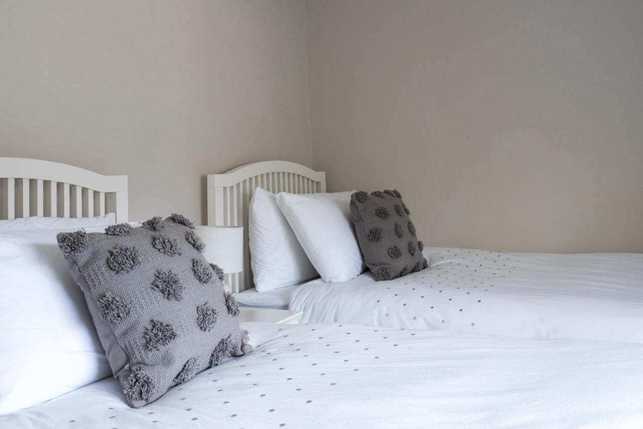 Heritage Cottages Dundrum Bagian luar foto